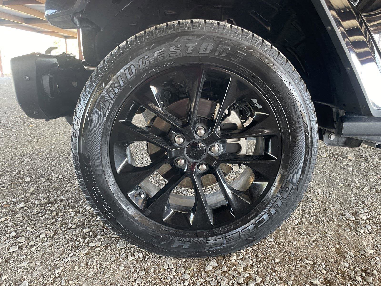 Used 2023 Jeep Gladiator Overland image 44