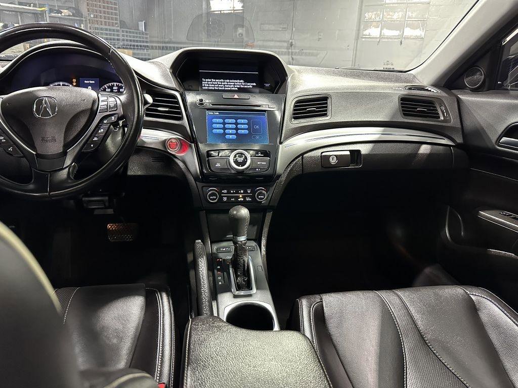 Used 2020 Acura ILX Premium Package image 25