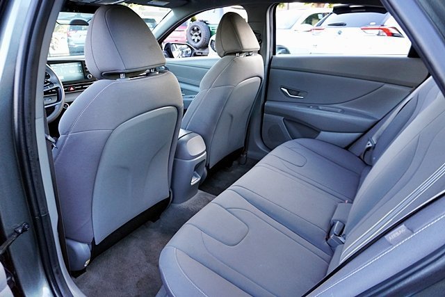 Certified 2026 Hyundai Elantra Sport FWD image 25