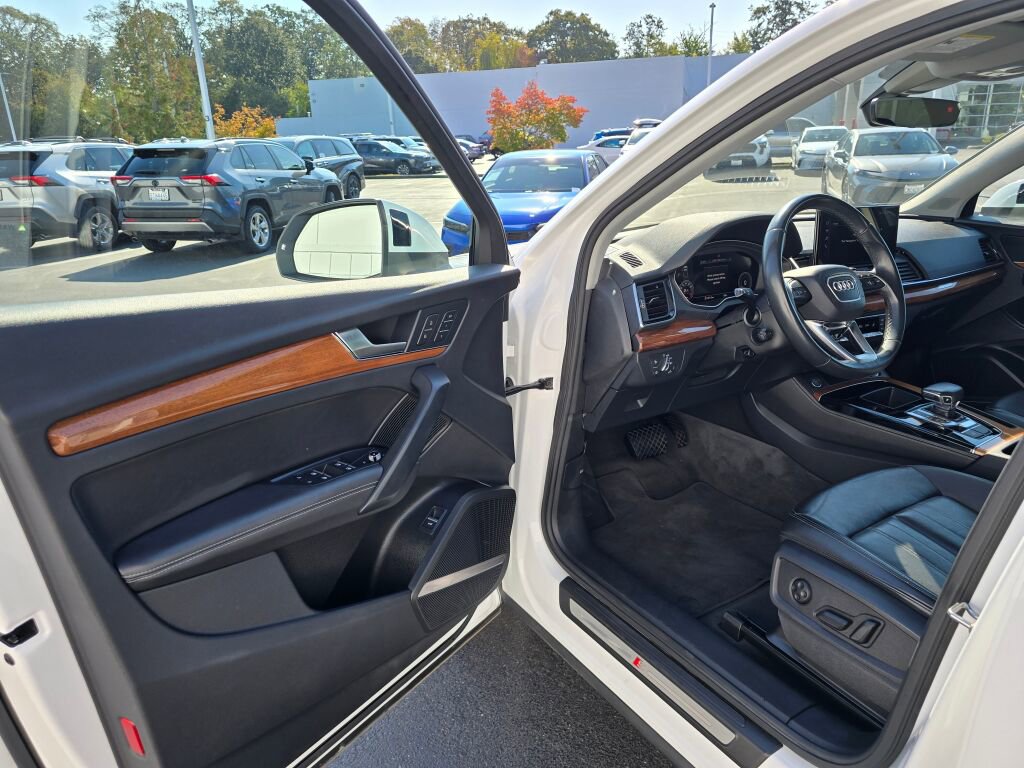 Used 2023 Audi Q5 2.0T Premium Plus image 20