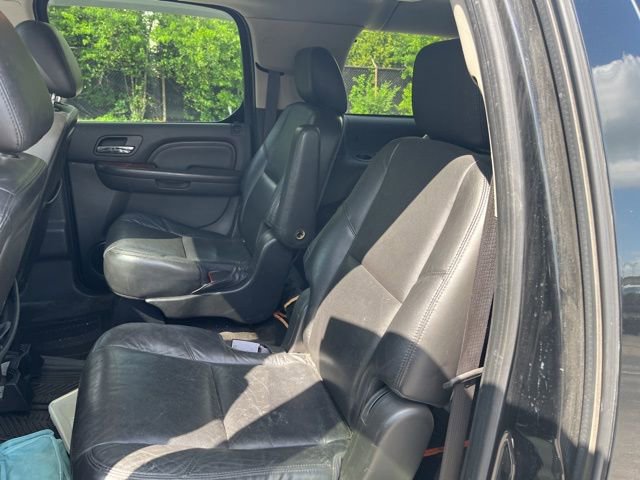 Used 2011 Cadillac Escalade ESV Luxury image 10