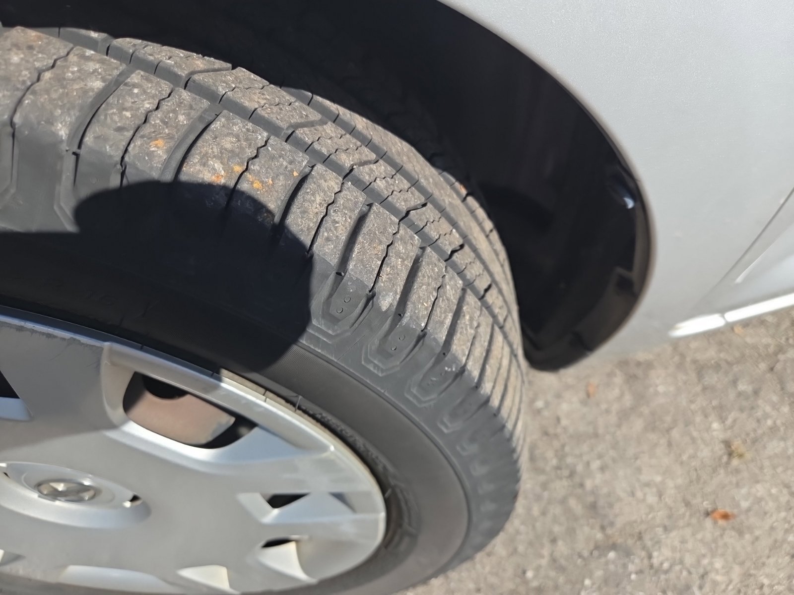 Used 2015 Scion xB FWD image 15