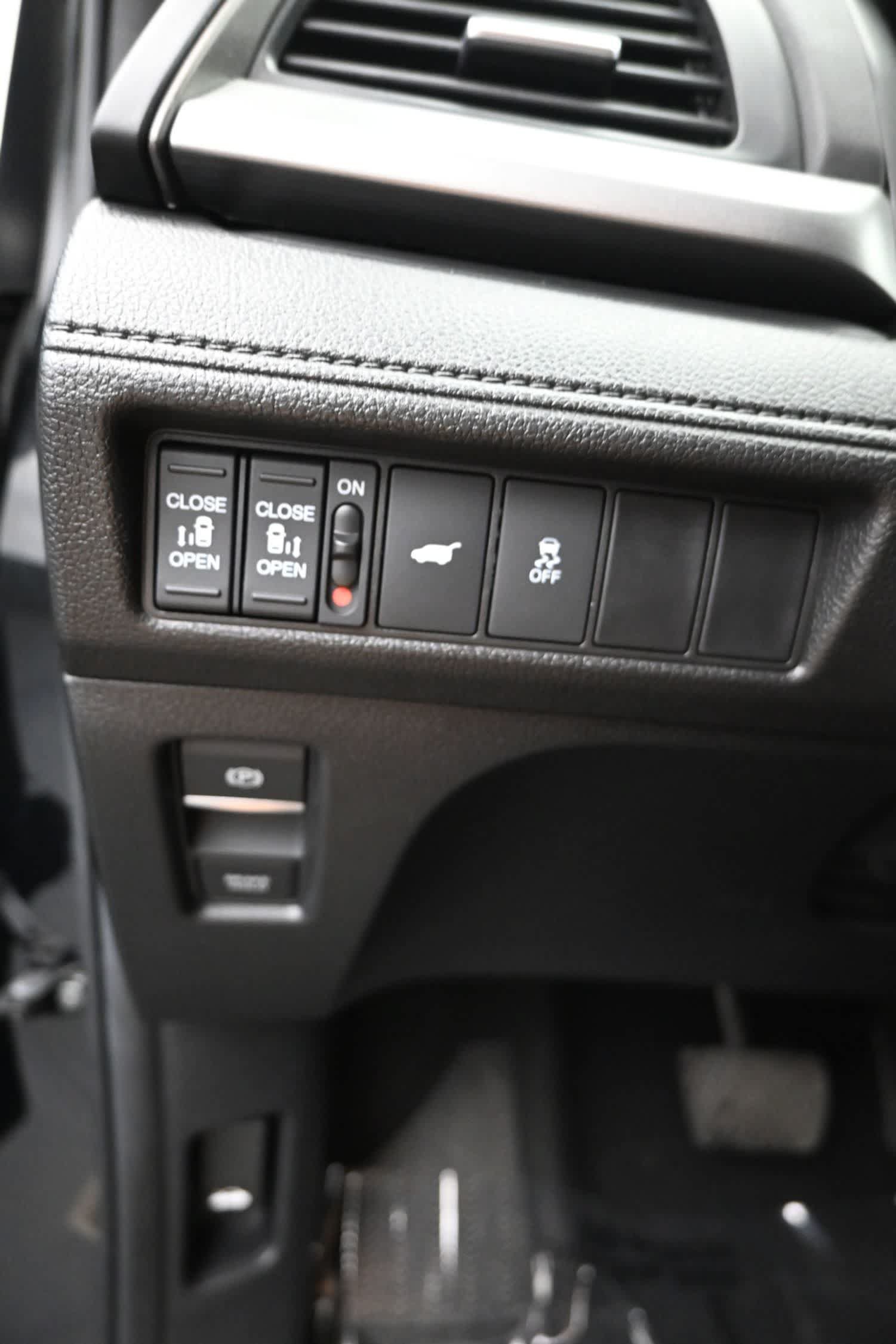 Used 2025 Honda Odyssey EX-L image 27
