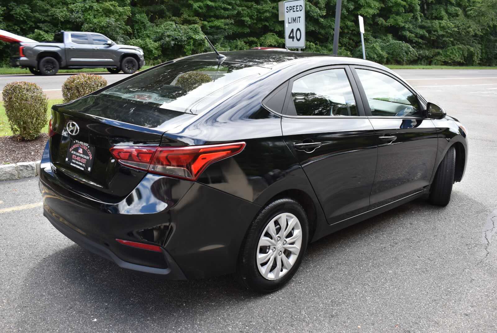 Used 2020 Hyundai Accent SE FWD image 4