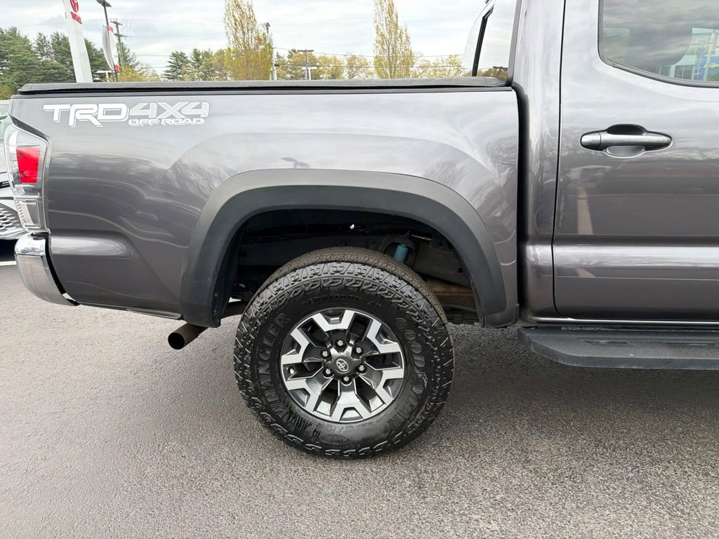 Used 2023 Toyota Tacoma TRD Off-Road AWD/4WD image 6