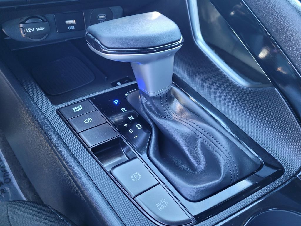New 2025 Hyundai Elantra SEL image 10