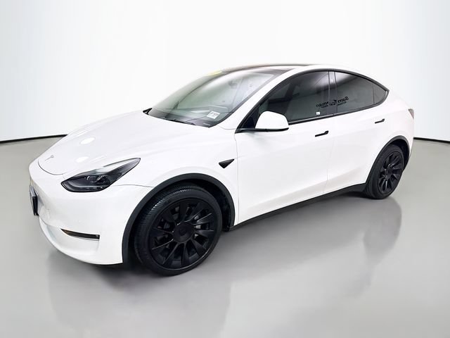 Used 2022 Tesla Model Y Long Range AWD/4WD image 3