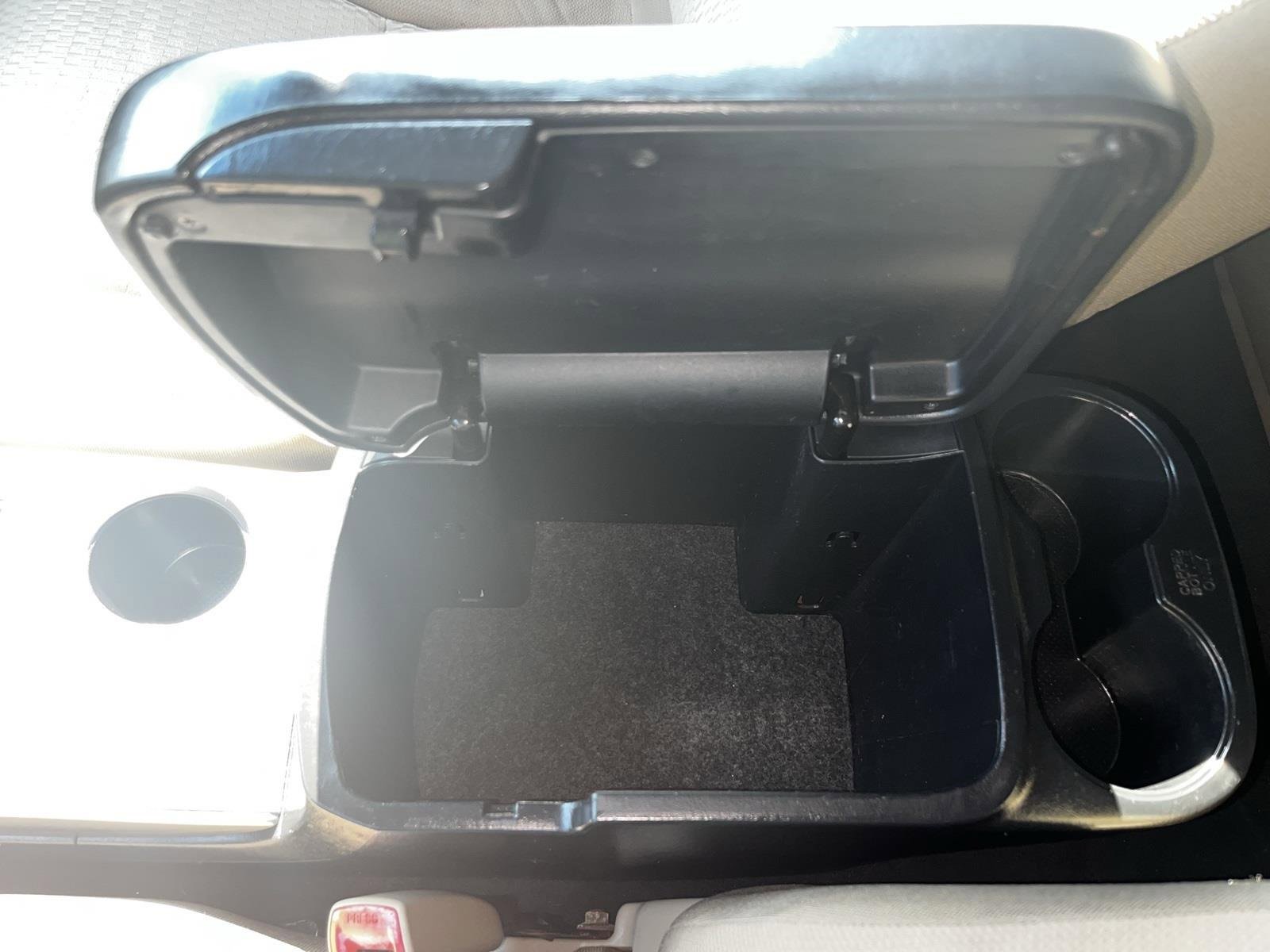 Used 2015 Toyota Tacoma PreRunner w/ SR5 Package image 39