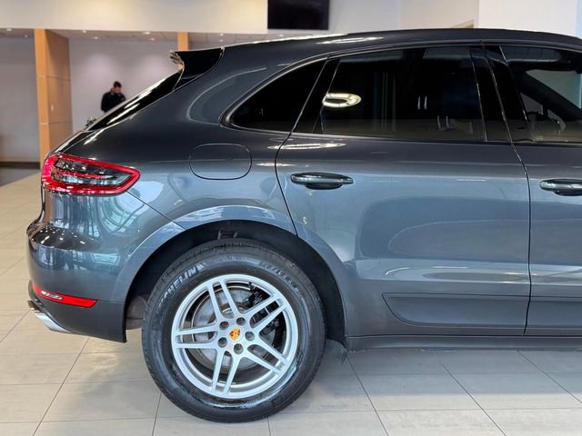 Used 2018 Porsche Macan Sport Edition AWD/4WD image 15
