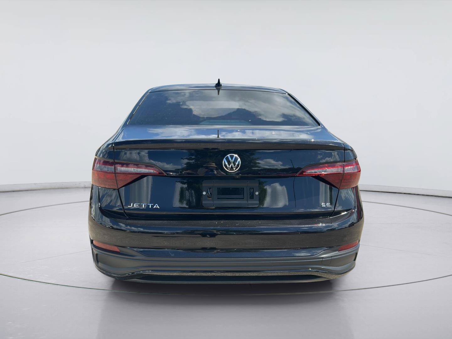 Used 2023 Volkswagen Jetta SE FWD image 5