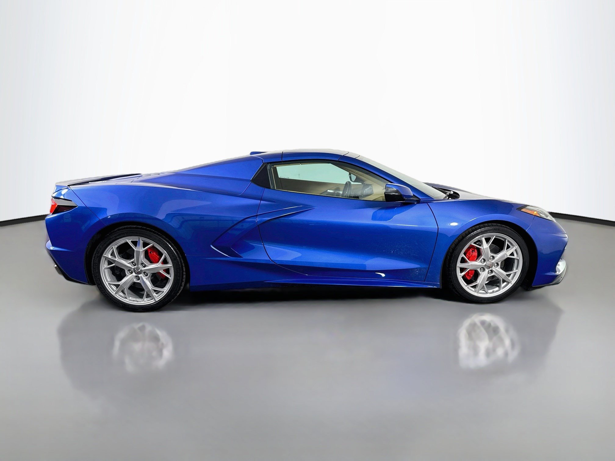 Used 2022 Chevrolet Corvette Stingray Premium Conv w/ Chrome Exterior Badge Package RWD image 31