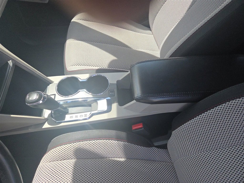 Used 2017 Chevrolet Equinox LT w/ Convenience Package image 20