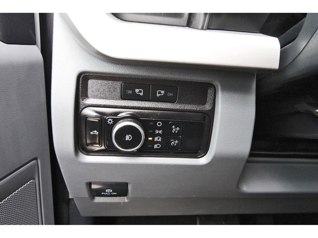 Used 2024 Ford F250 XLT w/ FX4 Off-Road Package AWD/4WD image 22