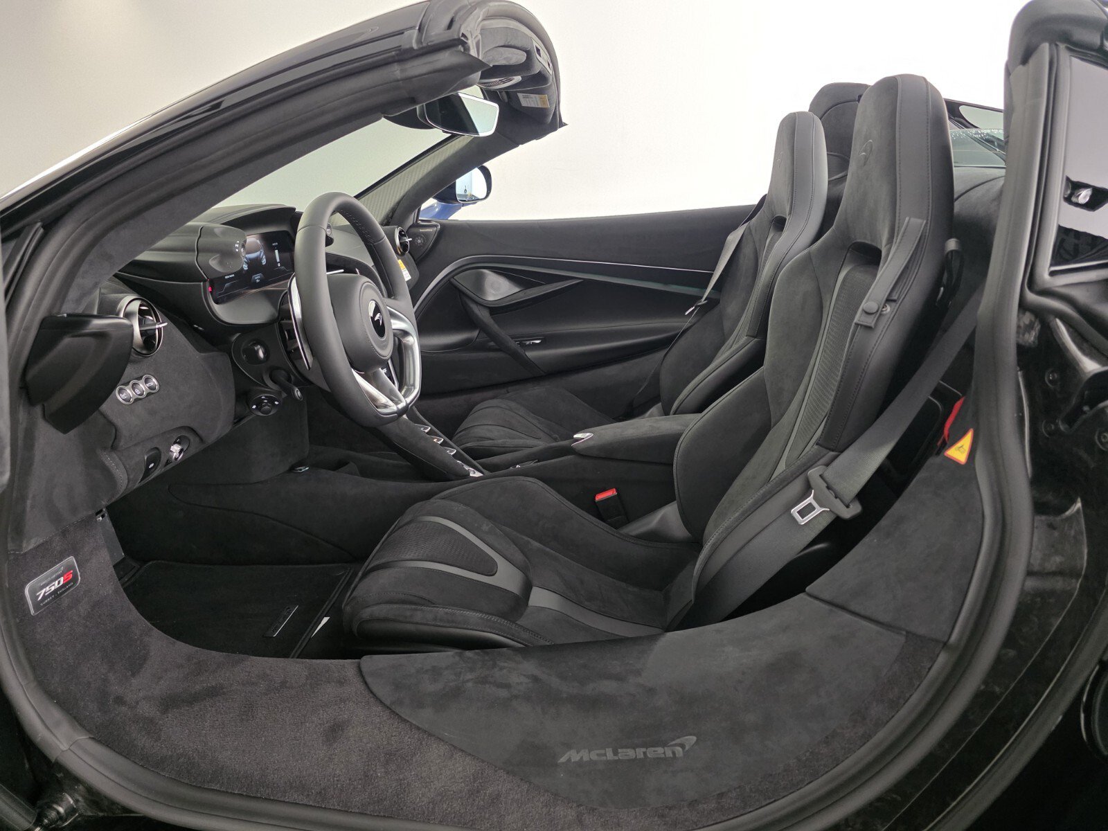 New 2027 McLaren 750S Spider RWD image 6