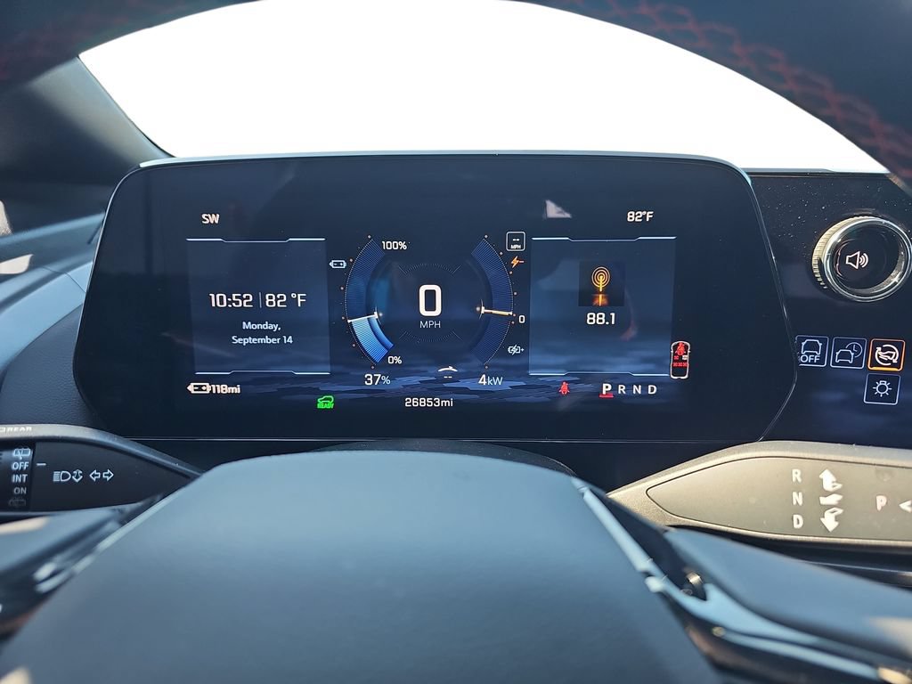 Used 2024 Chevrolet Equinox EV RS FWD image 19