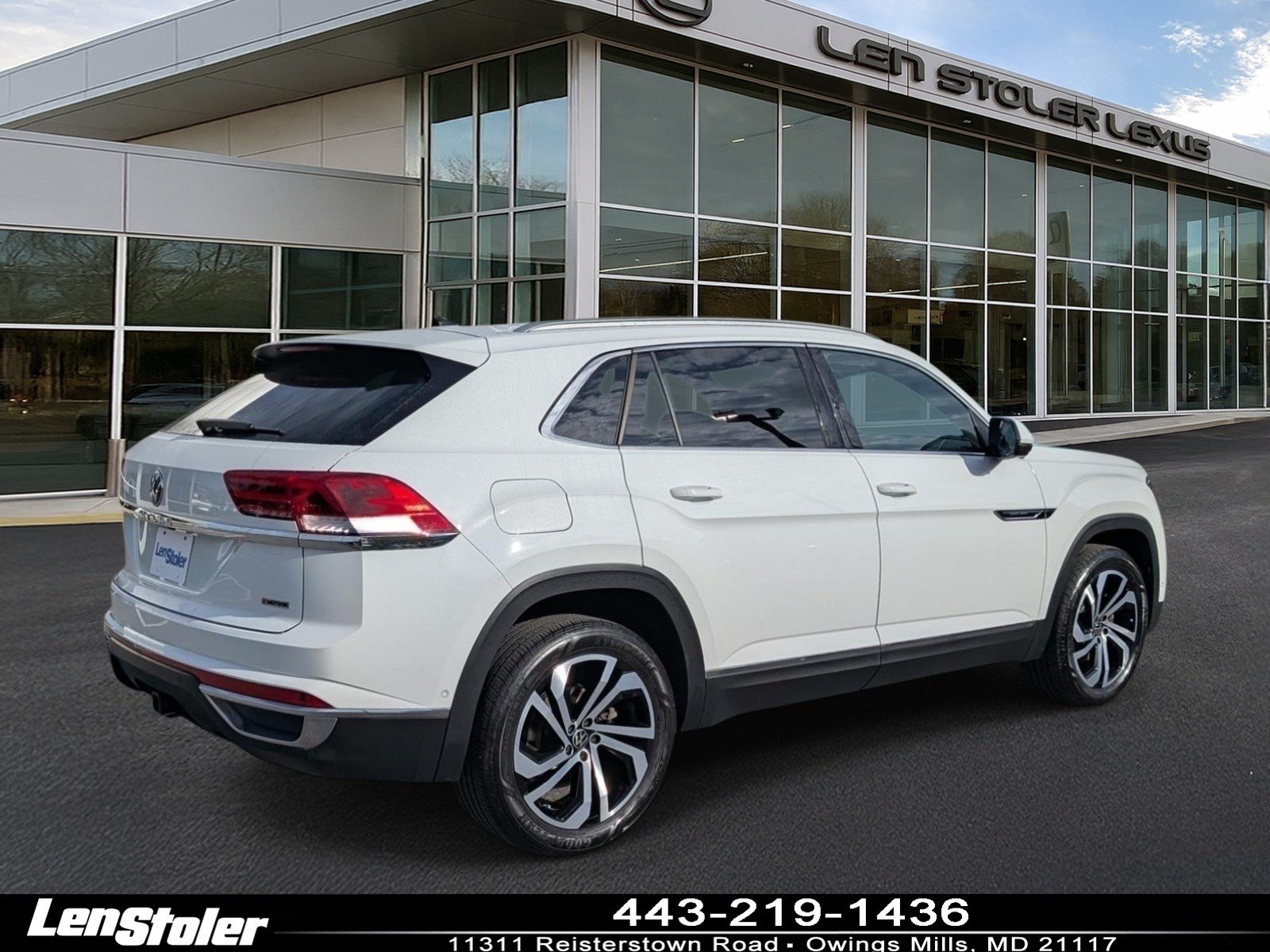 Used 2021 Volkswagen Atlas Cross Sport SEL Premium AWD/4WD image 3