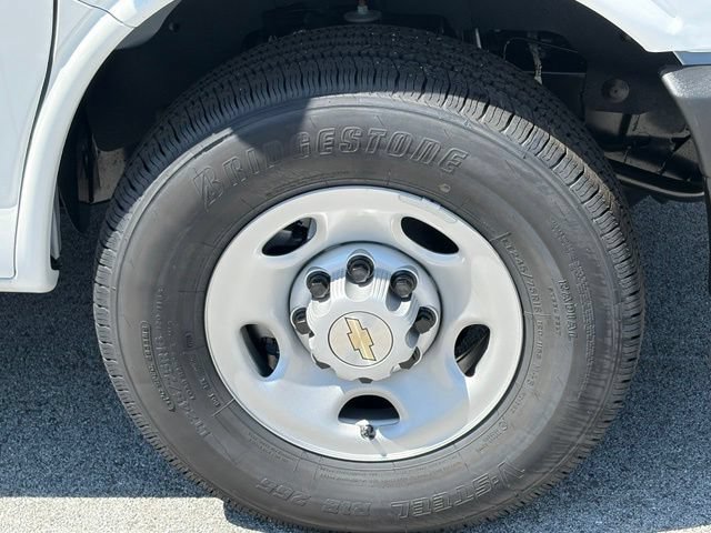 New 2026 Chevrolet Express 3500 w/ Driver Convenience Package RWD image 12
