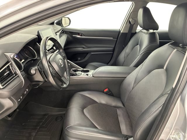 Used 2024 Toyota Camry XSE FWD image 12