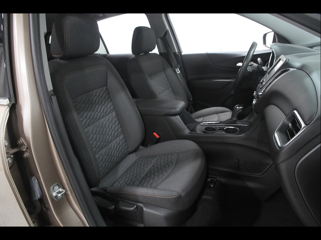 Used 2018 Chevrolet Equinox LT FWD image 14