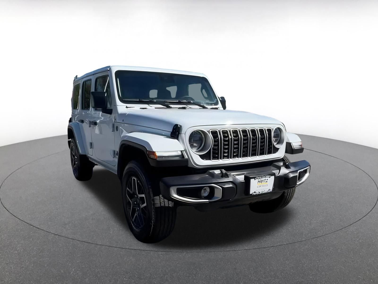 Used 2025 Jeep Wrangler Sahara image 3