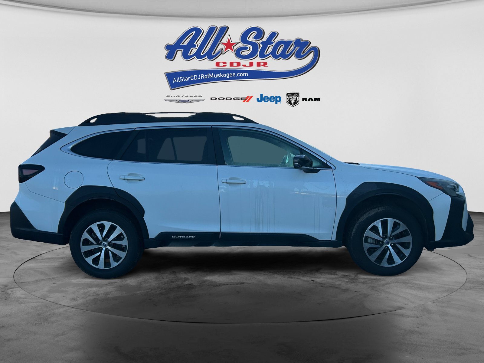 Used 2023 Subaru Outback Premium AWD/4WD image 4