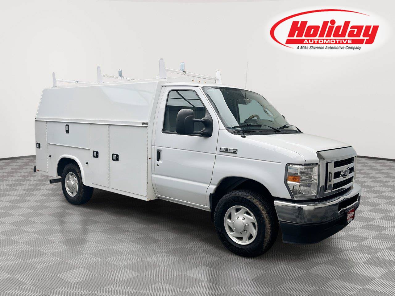 Used 2022 Ford E-350 and Econoline 350 Super Duty w/ Power Windows & Locks Group