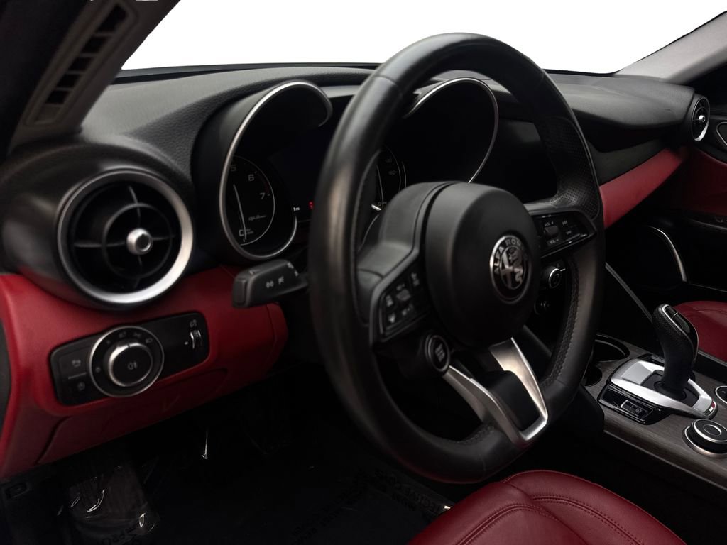 Used 2021 Alfa Romeo Giulia Ti w/ Nero Edizione RWD image 50