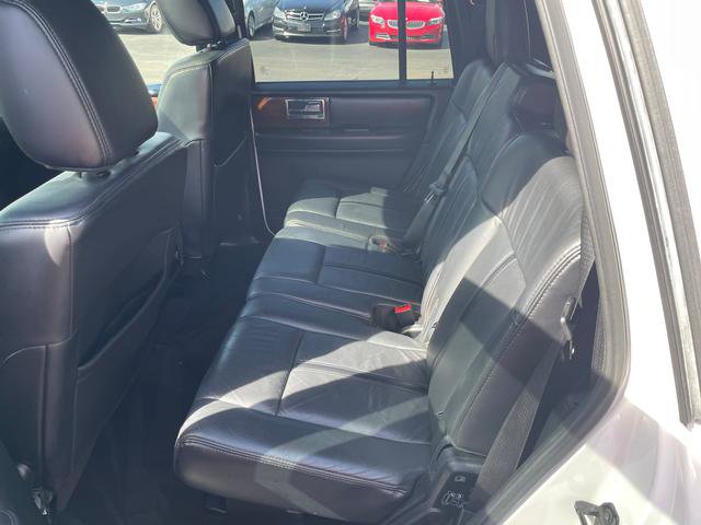 Used 2016 Lincoln Navigator Select image 6