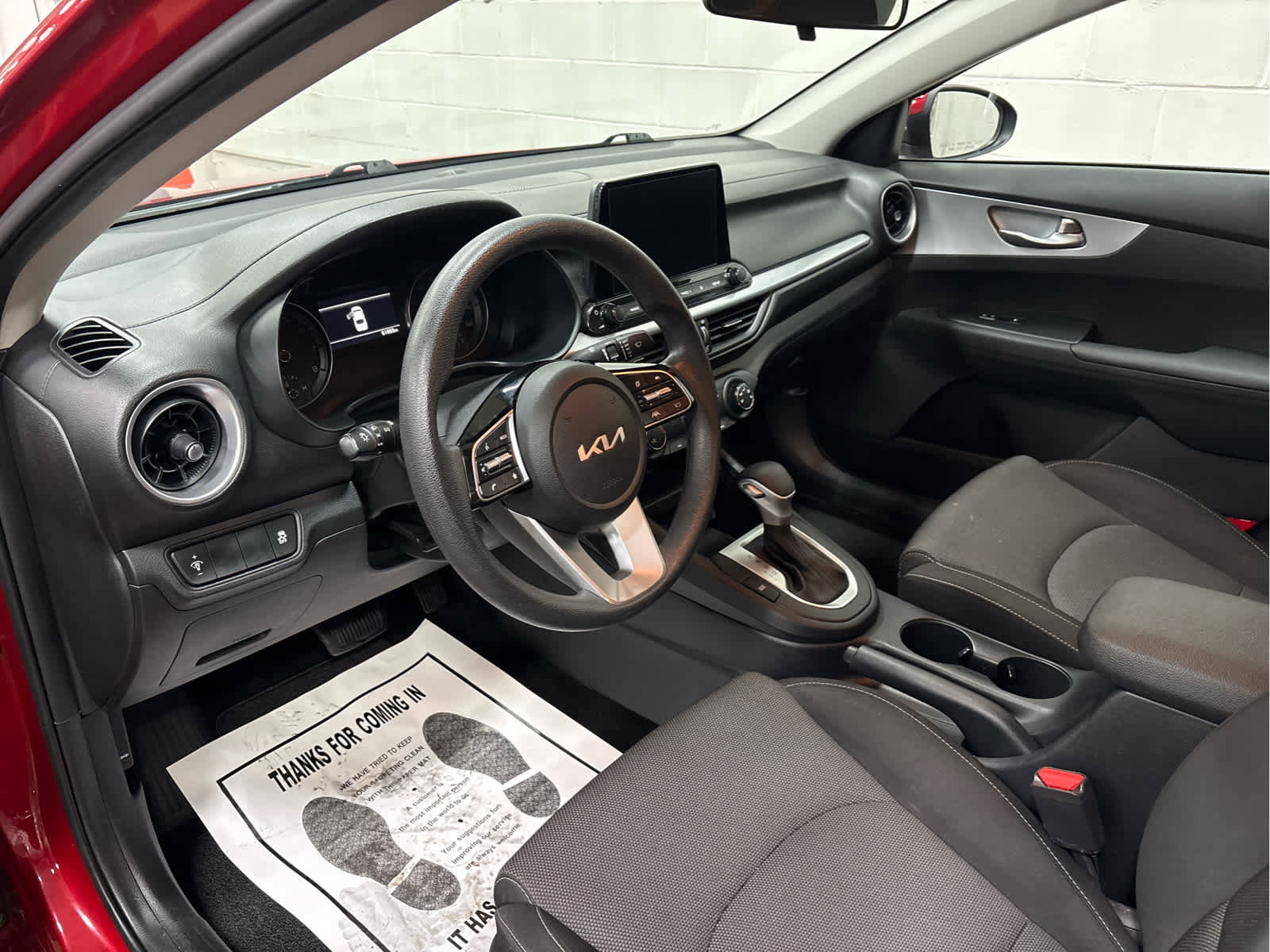 Used 2024 Kia Forte LXS image 8