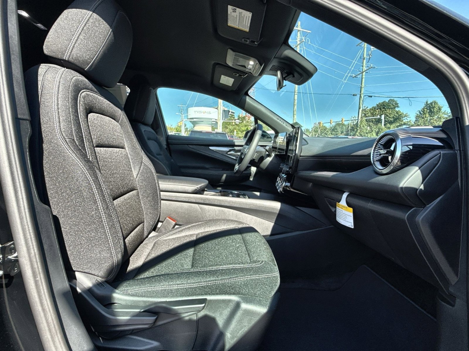 New 2025 Chevrolet Blazer EV LT image 26