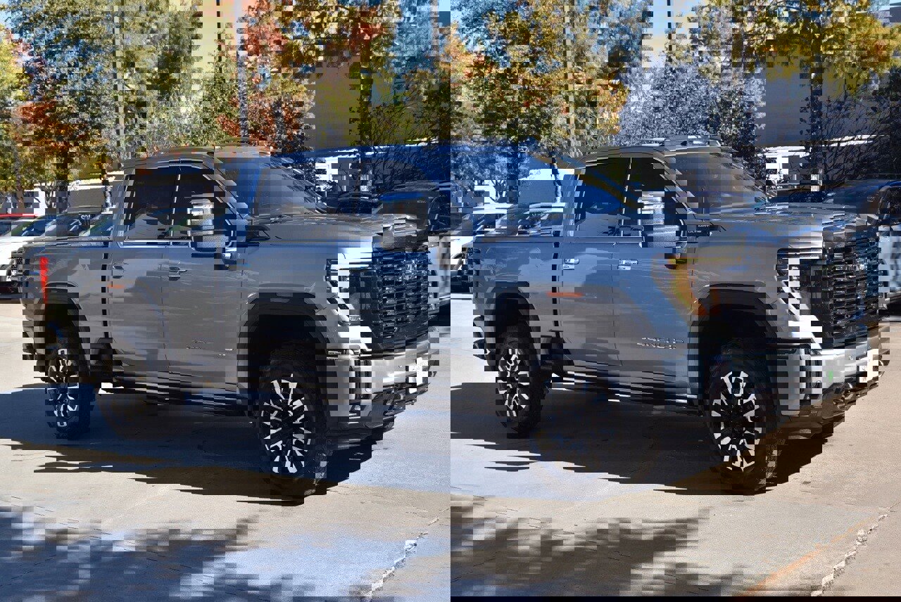 Used 2024 GMC Sierra 2500 Denali Ultimate image 5