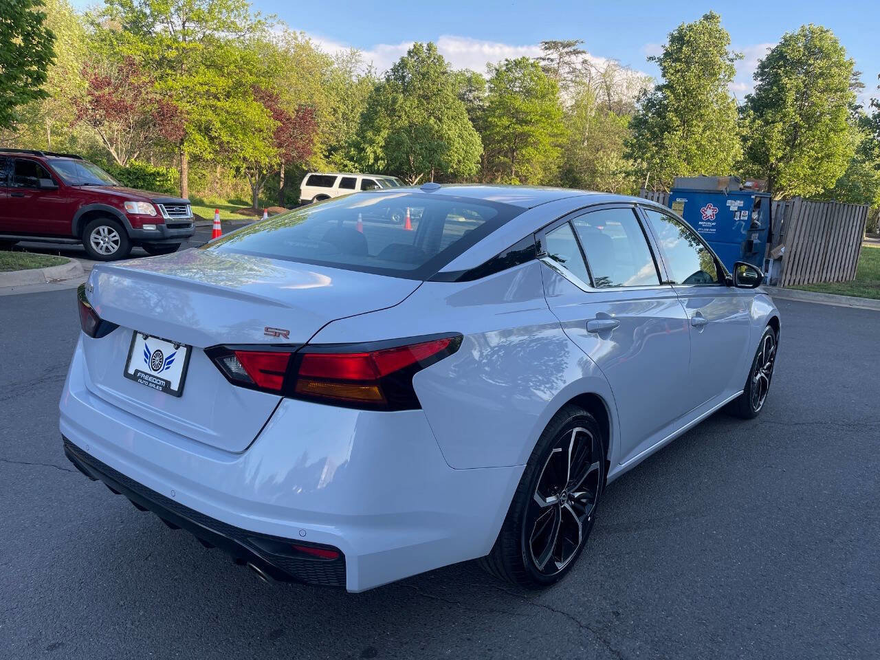 Used 2023 Nissan Altima 2.5 SR image 6