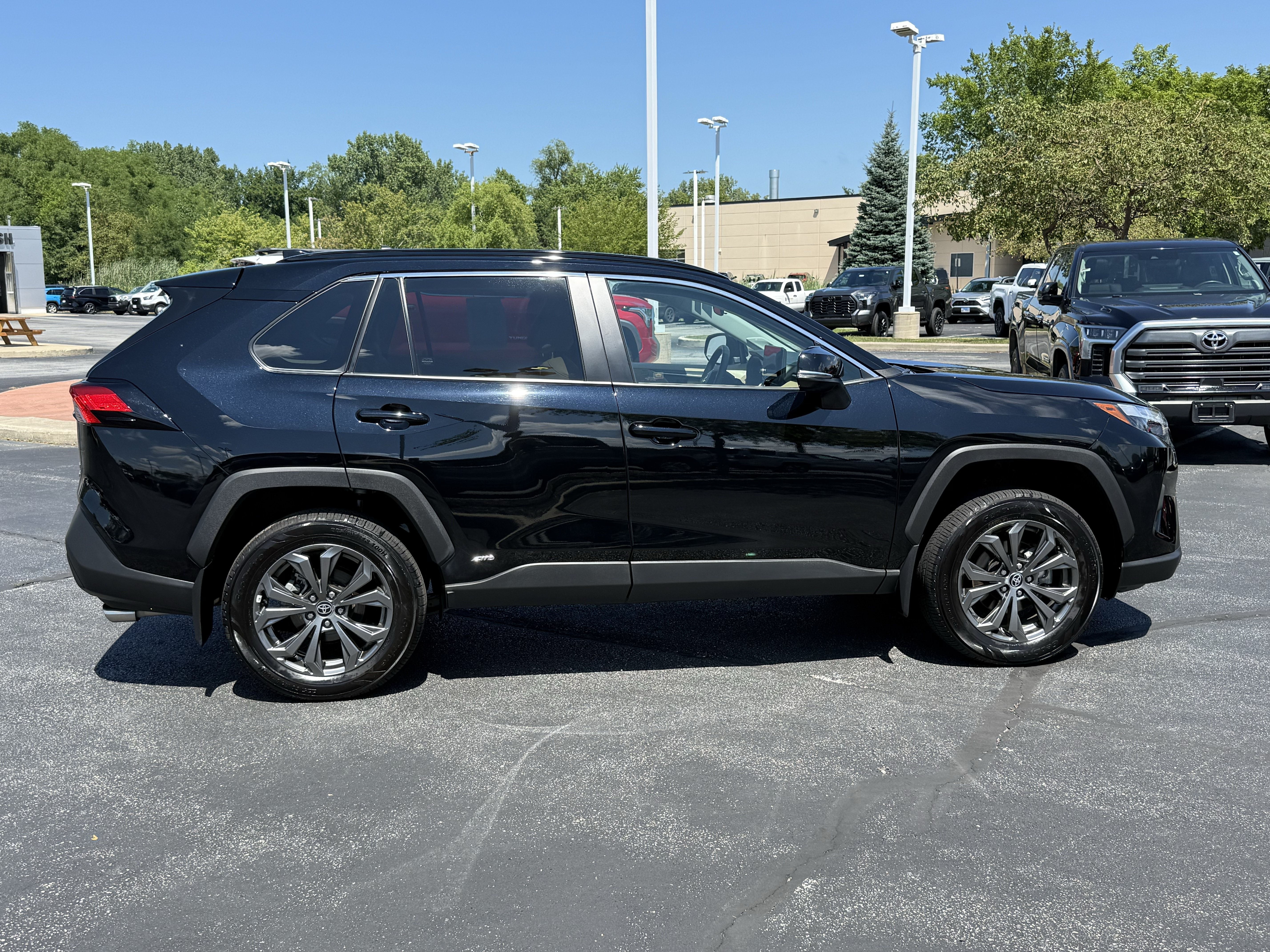 Certified 2025 Toyota RAV4 XLE Premium AWD/4WD image 18