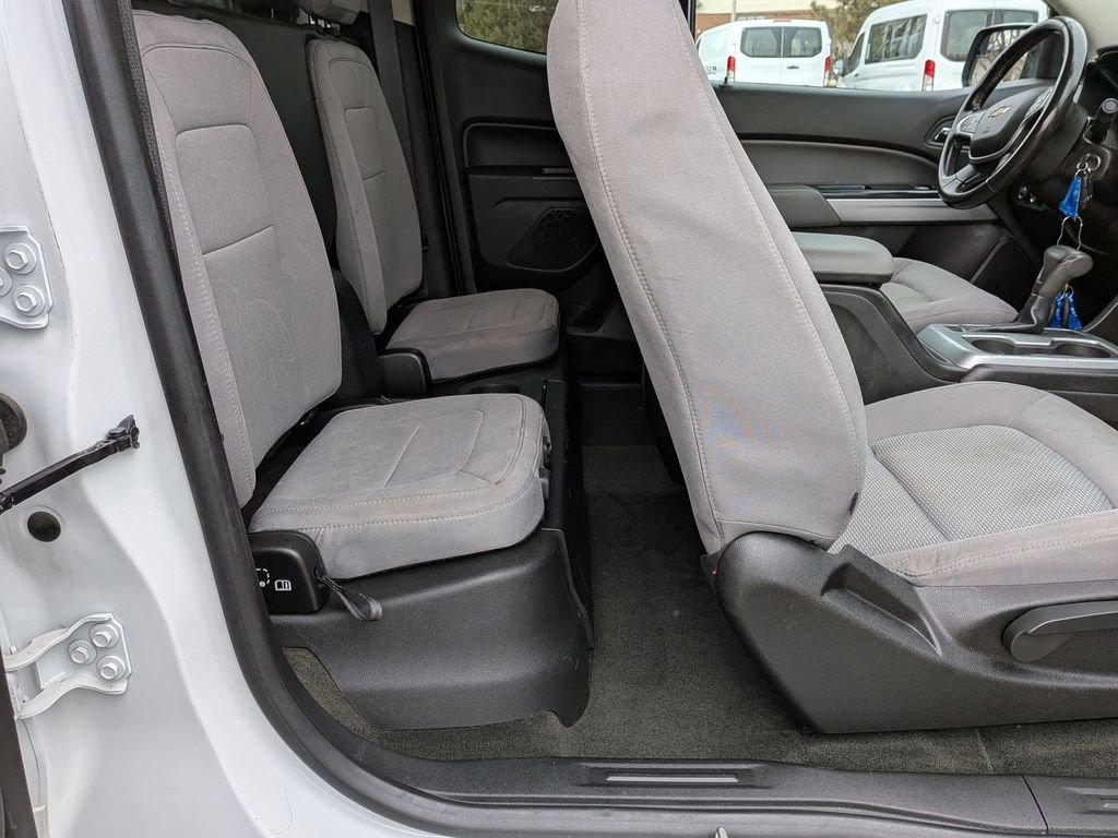 Used 2015 Chevrolet Colorado LT image 19