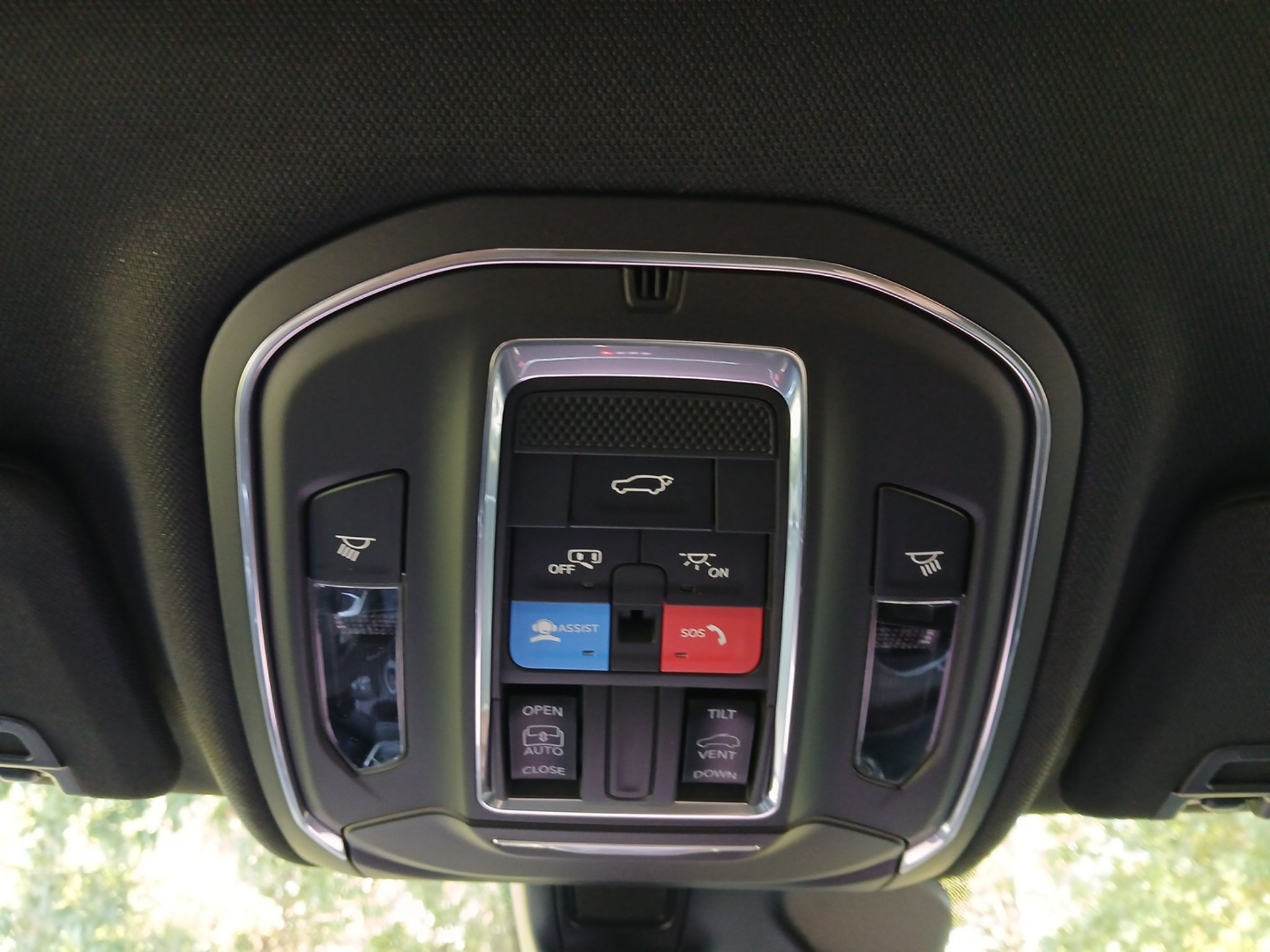 New 2027 Jeep Grand Cherokee Laredo X RWD image 45