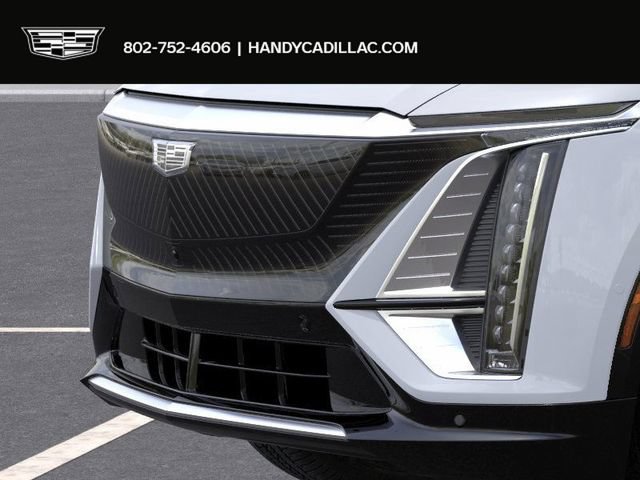 New 2026 Cadillac Lyriq Luxury w/ LPO, Floor Liner Package AWD/4WD image 38
