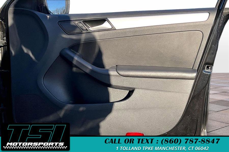 Used 2014 Volkswagen Jetta SE image 24