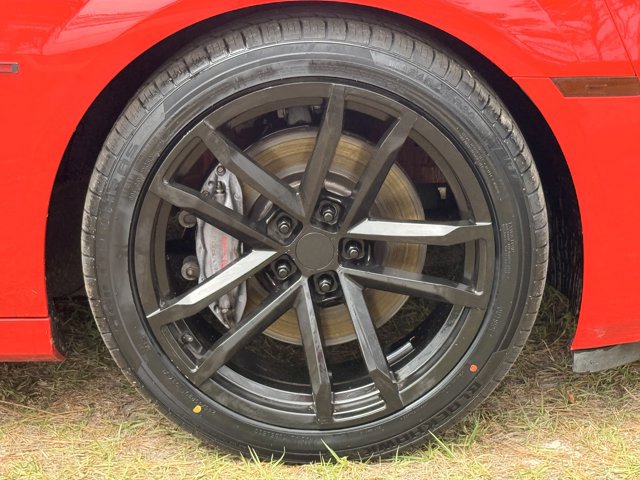 Used 2015 Chevrolet Camaro SS image 9