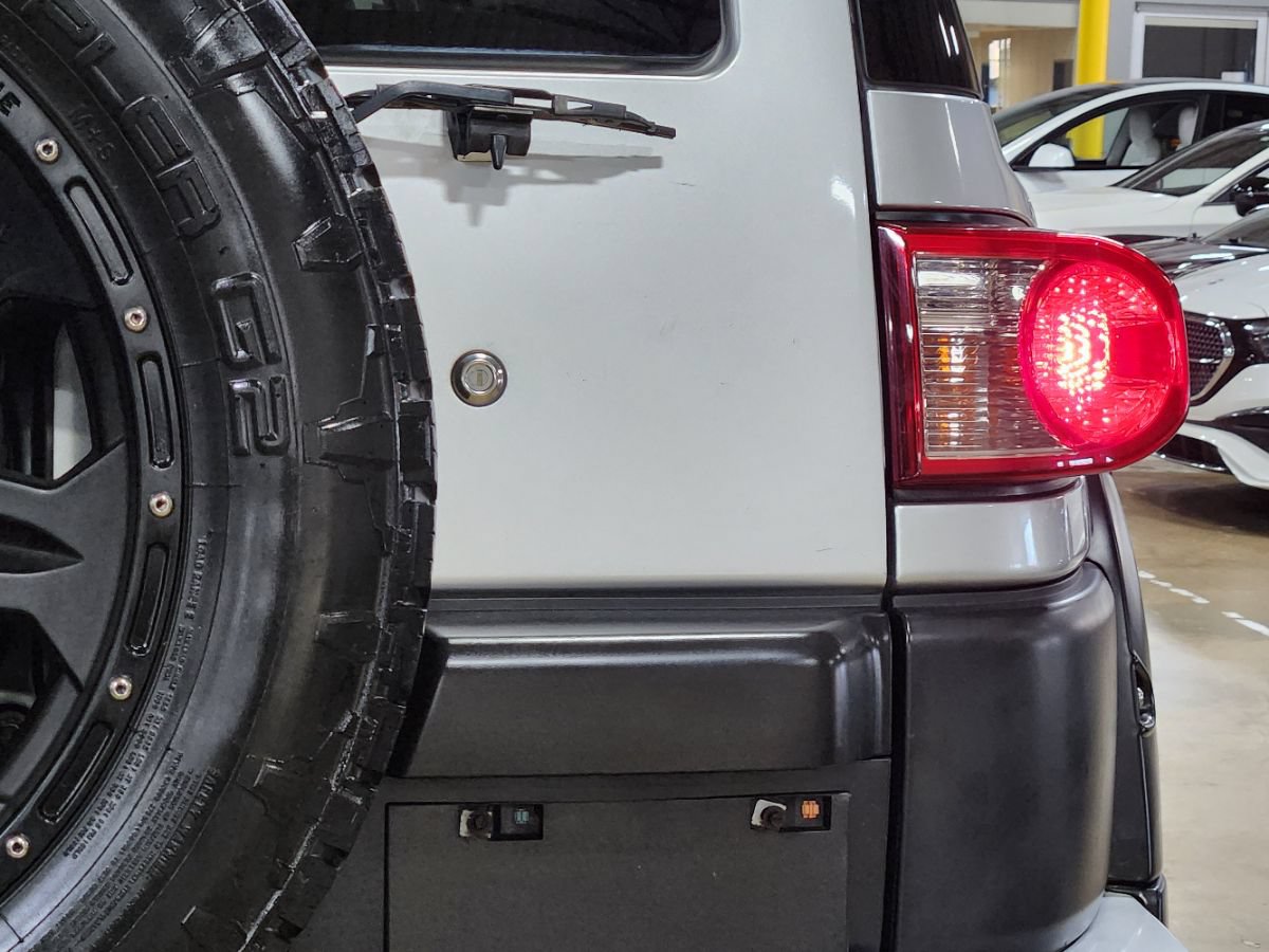 Used 2008 Toyota FJ Cruiser 4WD image 22
