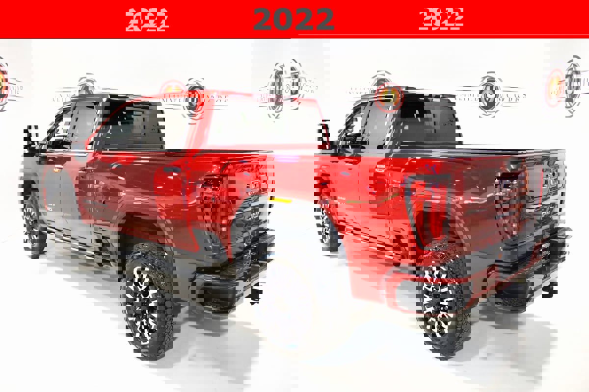 Used 2022 GMC Sierra 3500 Denali w/ Denali Ultimate Package image 3