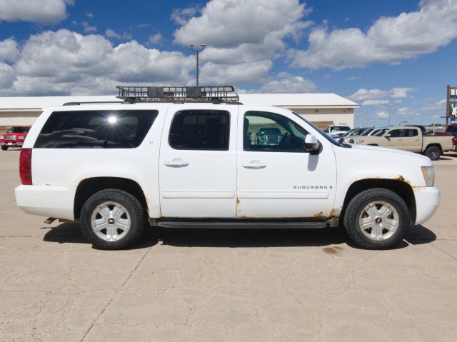 Used 2009 Chevrolet Suburban LT w/ Luxury Package AWD/4WD image 5