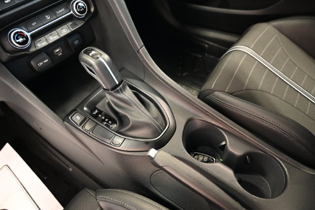 Used 2022 Hyundai Veloster N FWD image 16