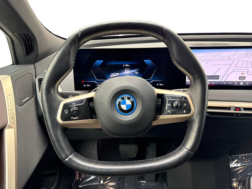 Used 2024 BMW iX xDrive50 w/ Premium Package AWD/4WD image 54