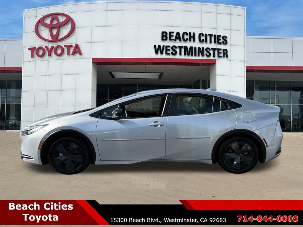 Used 2024 Toyota Prius Prime SE FWD image 7