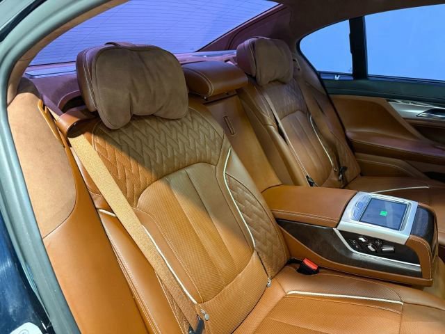 Used 2018 BMW 750i xDrive image 83