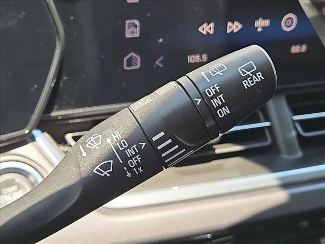 Used 2026 Chevrolet Trax ACTIV FWD image 14