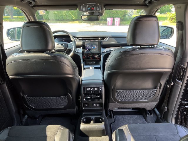 Used 2023 Jeep Grand Cherokee L Laredo AWD/4WD image 34