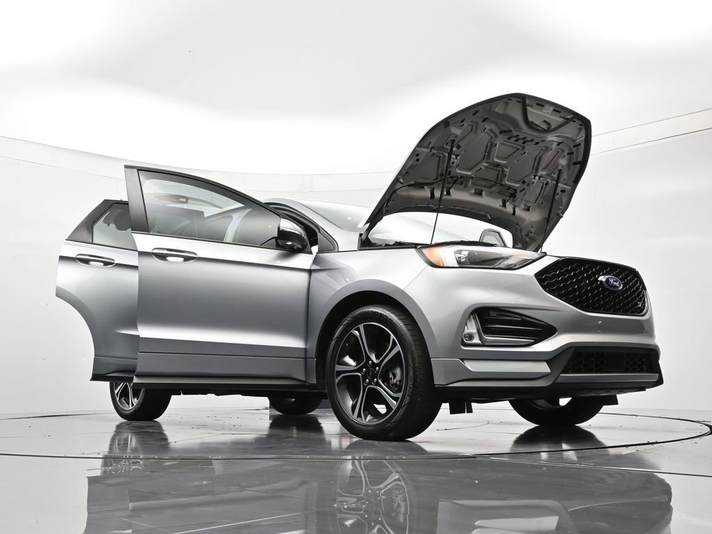 Used 2020 Ford Edge ST image 51