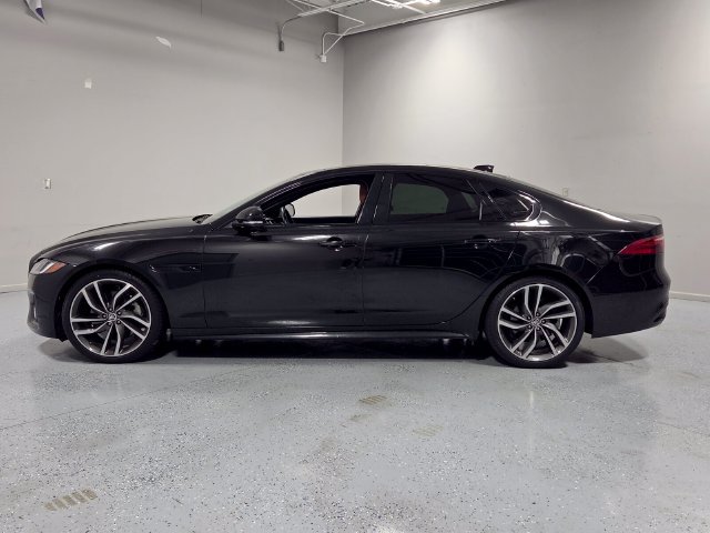 Used 2024 Jaguar XF R-Dynamic SE AWD/4WD image 2