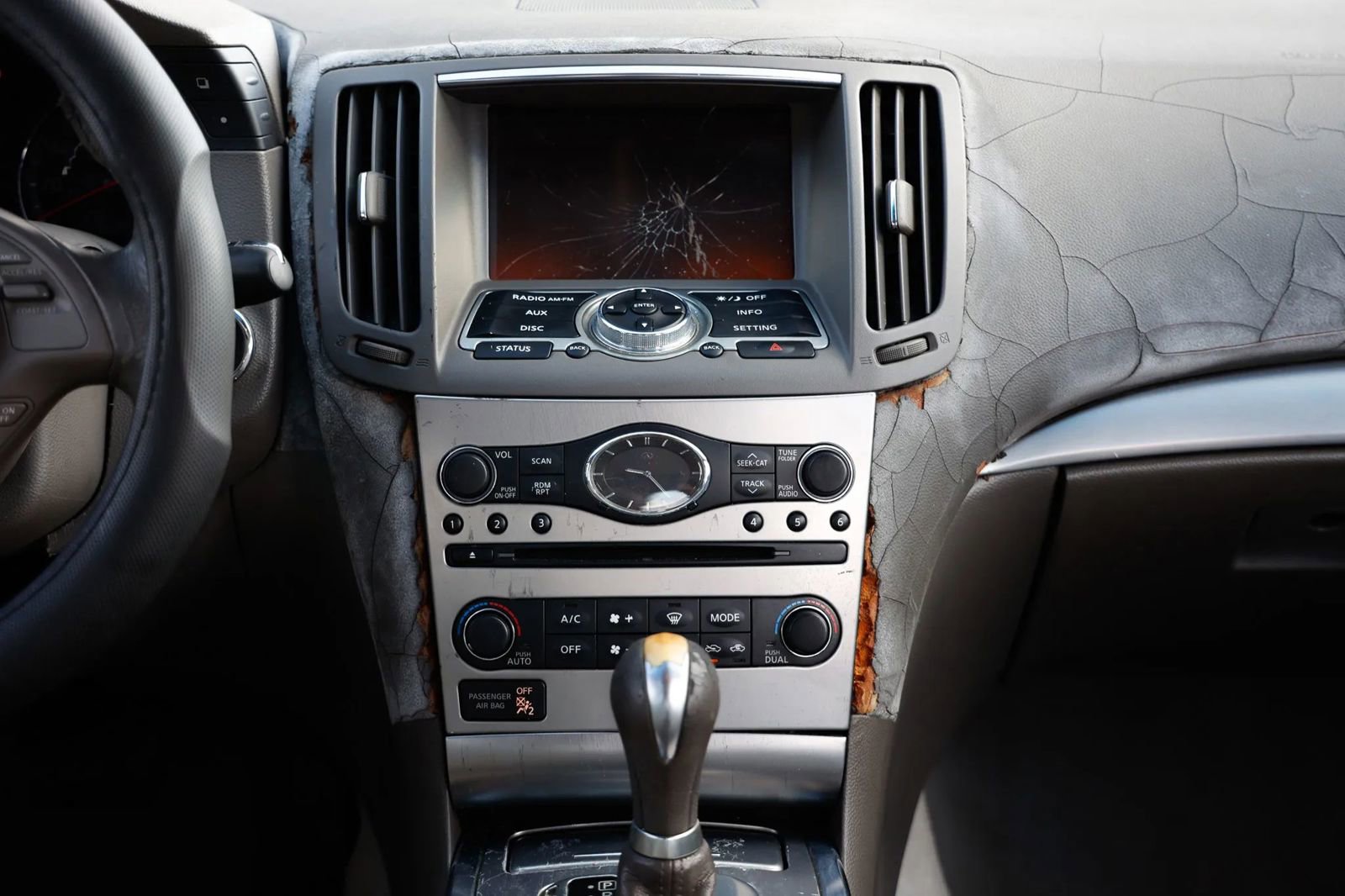 Used 2012 INFINITI G37 Journey w/ Premium Pkg image 33